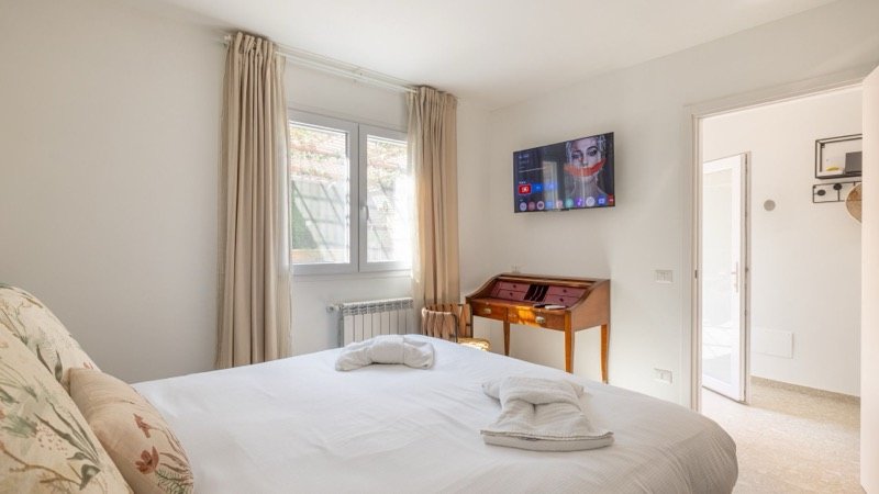 Antica Roma Garden Suite — 3