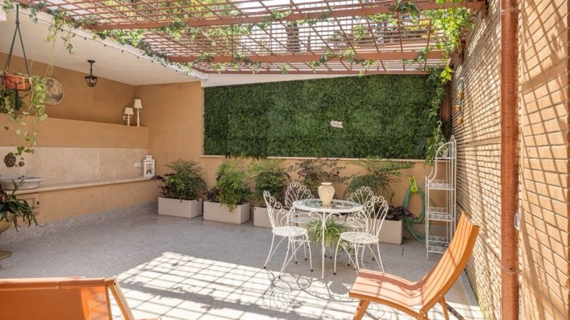 Antica Roma Garden Suite — 18